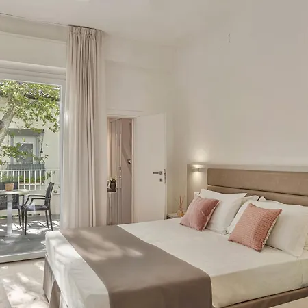 Lux Ξενοδοχείο 3*