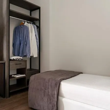 Ξενοδοχείο Lux 3*