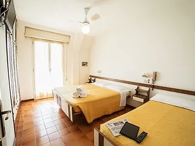 Lux 3*