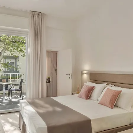 Hotel Lux