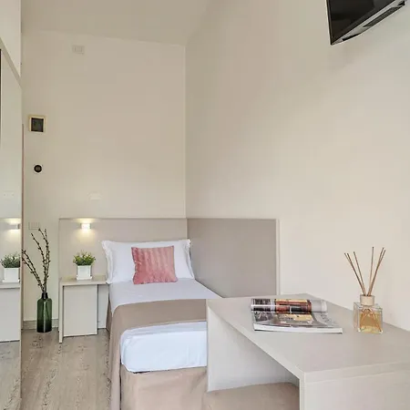 Hotel Lux Hotel