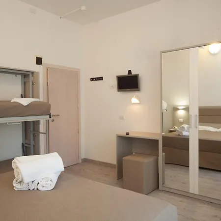 Ξενοδοχείο Lux Gabicce Mare
